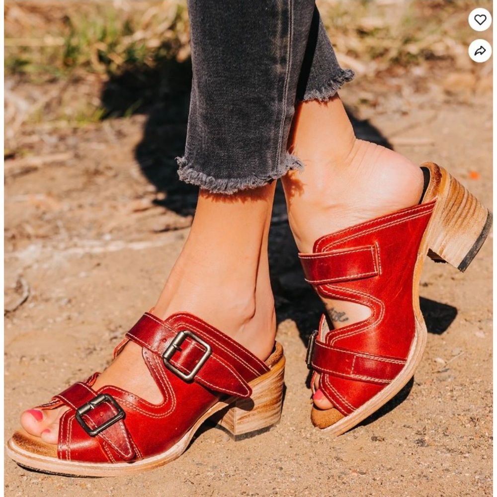 *NEW in box* Freebird Caprice Sandal - Red - Size 8